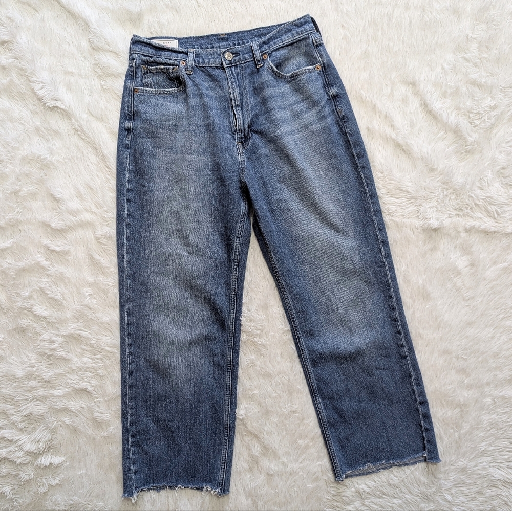 Gap Loose Fit High Rise Frayed Hem Blue Denim Crop Jeans Size 29